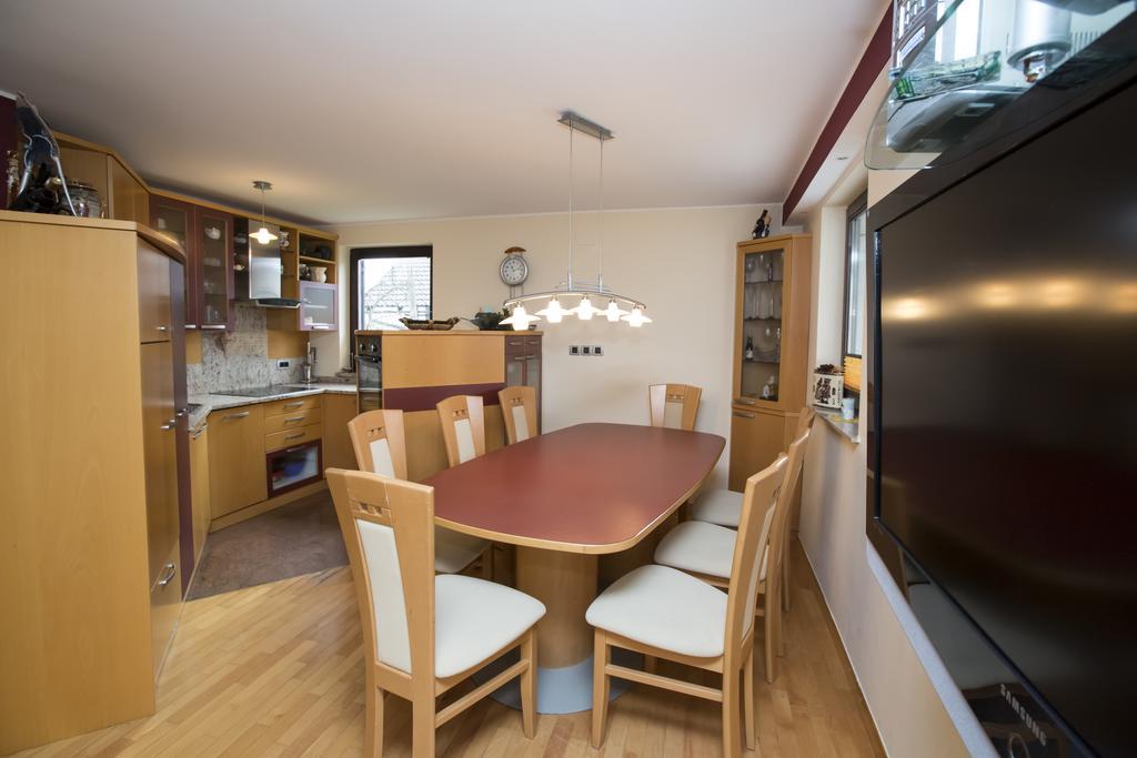 Holiday House Klemencic 보히니 외부 사진